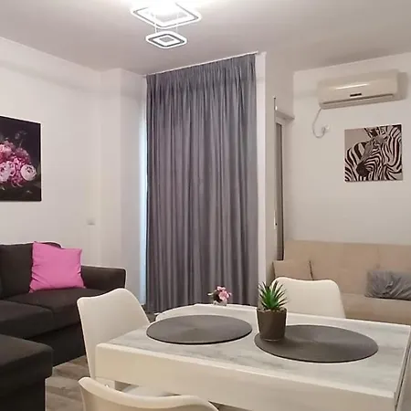 Relax شقة دراس